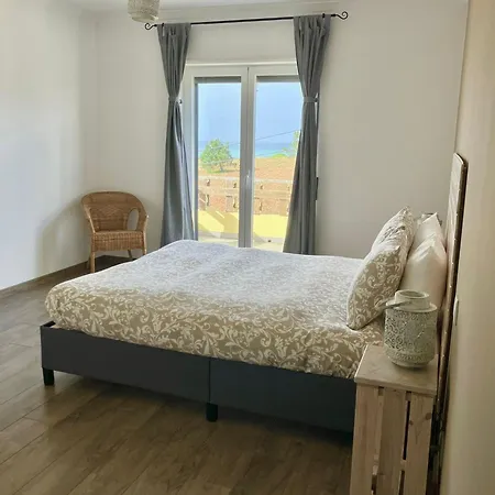 Bed & Breakfast The Globetrotter's Ericeira