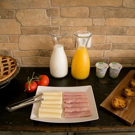 The Globetrotter's Bed & Breakfast Ericeira