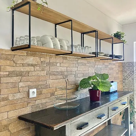 The Globetrotter's Bed & Breakfast 3*