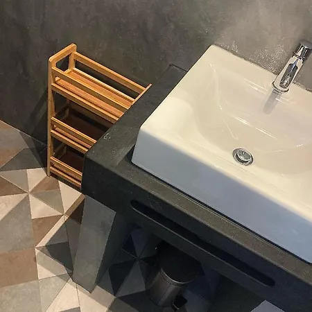 The Globetrotter's 3*